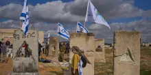 Cisgiordania, il Regno Unito vieta le importazioni dalle colonie: &ldquo;Pulizia etnica e Israele chiude gli occhi&rdquo;