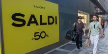 Saldi, allarme Federmoda: vendite agosto in calo