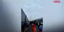 Ucraina, drone russo colpisce il treno vicino al confine polacco: la fuga dei passeggeri
