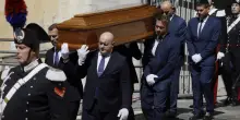 Funerali Emma Bonino, da Mattarella e Meloni fino a Prodi e D&rsquo;Alema: chi c&rsquo;era alle esequie a Roma &ndash; Foto