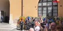 Funerali Emma Bonino, larrivo delle autorit&agrave; e dei leader politici in Campidoglio