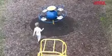 Regno Unito, scomparso bimbo di 3 anni: avvistato lultima volta in un parco giochi