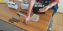 Firenze, oltre 6 mila oggetti di lusso contraffatti scoperti in un capannone "alveare"