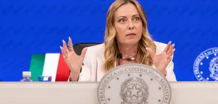 Bollo auto, Meloni: &ldquo;Lo stop non vale solo per il 2027, sar&agrave; misura definitiva&rdquo;