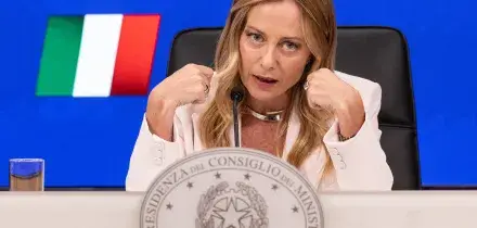 Giorgia Meloni annuncia lo stop al bollo auto &ndash; Le foto