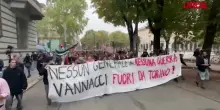 Vannacci a Torino, cori e slogan dei manifestanti contro il leader di Fn