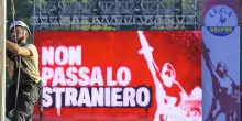 Pontida, Romeo sul palco: cori per lui e Salvini &ndash; La diretta