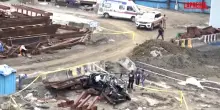 India, auto precipita da una strada sopraelevata a Mumbai e si frantuma