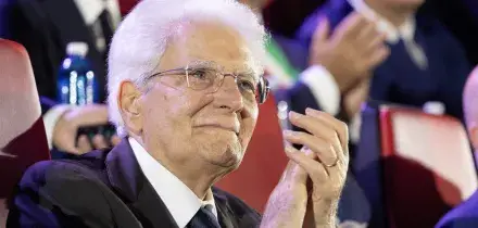 Mattarella ad Amatrice inaugura l&rsquo;anno scolastico: &ldquo;La cultura rende liberi&rdquo;