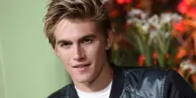 Presley Gerber muore a 27 anni, le foto del figlio di Cindy Crawford con la madre e la sorella Kaia