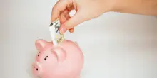 Cancro: curare un figlio lontano da casa costa fino a 35mila euro