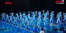 Cina, WorldSkills: robot ballano con umani alla cerimonia inaugurale. La coreografia &egrave; perfetta