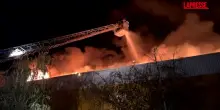Ucraina, raid russo su Zaporizhzhia, le fiamme avvolgono centro commerciale