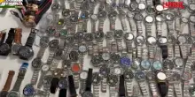 Olbia, la Gdf sequestra oltre mille orologi di lusso falsi