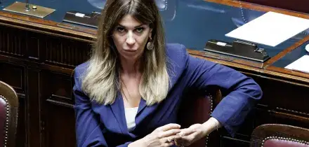 Siracusano: &ldquo;La mia foto ritoccata da Vannacci? Una cosa schifosa, sono pronta a querelare&rdquo;