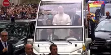 Parigi, Papa Leone XIV arriva in Place de la Concorde: 700mila persone ad attenderlo