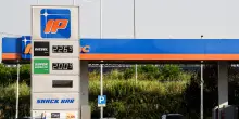 Carburanti, Socar fisser&agrave; limiti ai prezzi sulla rete Ip