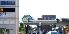 Carburanti, il settore dei trasporti si mobilita: camionisti e tassisti verso lo sciopero