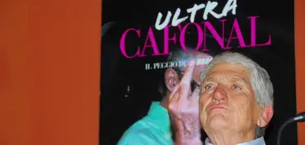 &Egrave; morto Umberto Pizzi, il fotografo della &lsquo;Dolce Vita&rsquo; aveva 89 anni