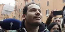 Garlasco, la madre di Sempio sulla scarpa: &ldquo;Ha il numero 44 da vent&rsquo;anni, gli prendono le misure adesso&rdquo;