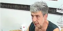 Salerno, diffuse le foto dell&rsquo;aggressore che accoltell&ograve; una 23enne