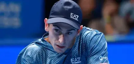 Atp Tokyo 2026, Arnaldi si arrende ad Alcaraz. Fuori anche Berrettini