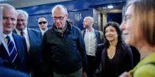 Ucraina, visita a sorpresa di Merz a Kiev: &ldquo;Qui per mostrare tutto il nostro sostegno&rdquo; &ndash; La diretta