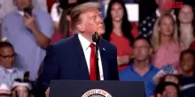 Usa, San Antonio: contestatori interrompono ripetutamente il discorso di Trump
