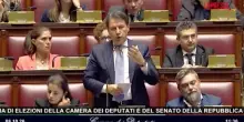 Legge elettorale, ironia Conte: "Manca solo premio maggioranza a premier con occhi chiari"