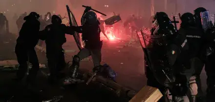 Torino, scontri al corteo per Askatasuna: chieste 19 misure cautelari