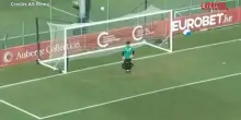 Roma, Svilar out per un mese: le immagini dellinfortunio in allenamento