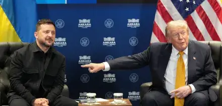 Ucraina, Trump volta le spalle a Zelensky: &ldquo;E&rsquo; ora di un nuovo presidente&rdquo;. Musk su X: &ldquo;Serve un nuovo leader&rdquo;