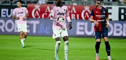Cagliari-Juventus 1-1, Kolo Muani salva i bianconeri