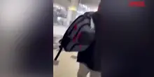 Attacco allaeroporto di Riad, terminal danneggiati: le immagini allinterno dello scalo