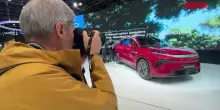 Byd: nuovo Suv elettrico Atto 8 presentato in anteprima europea a Salone Parigi, con Flash Charging dal 10 al 97% in 9 minuti