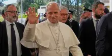 Papa operato al Gemelli, dall&rsquo;ambasciatore Usa in Vaticano al Nobel Machado: i messaggi per Leone XIV