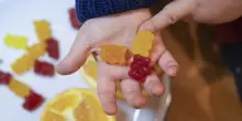 Integratori per le difese immunitarie, tutta la verit&agrave; e i rischi da mix e dosi
