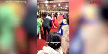 New York, il sindaco Mamdani danza il Garba durante le celebrazioni ind&ugrave; del Navratri
