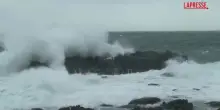 Il tifone Champi verso Taiwan, i pescherecci rientrano in porto