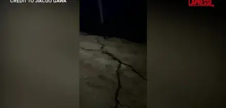Terremoto di magnitudo 7 in Tibet: soccorritori al lavoro