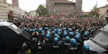 Scontri a Torino, tensioni tra manifestanti e polizia