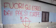 Roma, scritte antisemite sui muri di una casa a Monteverde