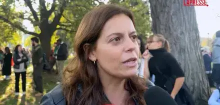 Sciopero 30 ottobre, Ilaria Salis al presidio degli studenti a Milano