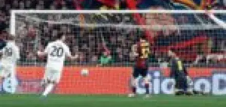 Genoa-Napoli 2-3, al 95&deg; decide il rigore di Hojlund