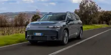 Nuovo Leapmotor B10 REEV, la prova: 900 km di autonomia a 24.900 euro