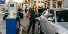 Carburanti in lieve discesa dopo 40 giorni di aumenti costanti