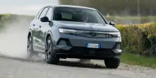 Opel Grandland Electric AWD, la prova dell&rsquo;elettrica integrale da 325 cavalli