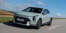 Kia XCeed 2026, rivoluzione nello stile del crossover coup&eacute;. Il test