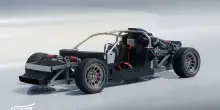 Totem Tiziano, la formidabile piattaforma per supercar col V12 aspirato