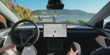 Tesla FSD, la sicurezza aumenta &ldquo;Cala di 4 volte la possibilit&agrave; di incidenti&rdquo;